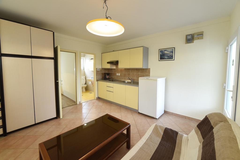 Apartments Galic Kampor Buitenkant foto